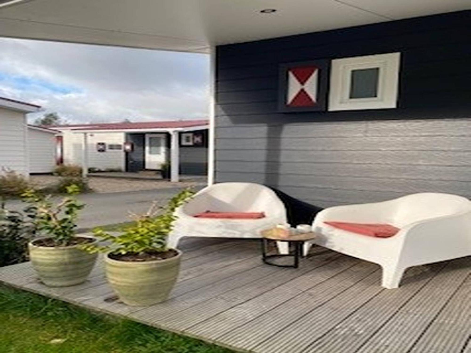 Comfortable With Airco, On A Park, At Just 1 Km From The *