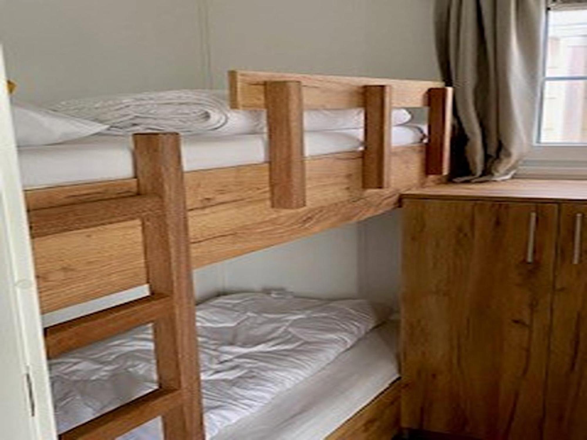 Chalet Comfortable With Airco, On A Park, At Just 1 Km From The